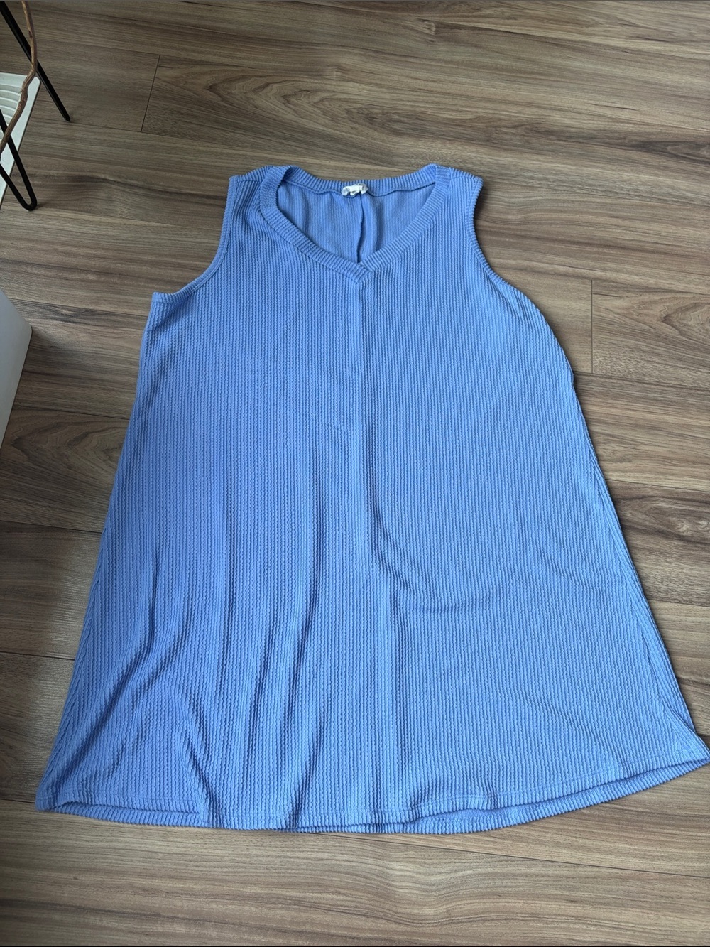 ANDREE BY UNIT Light Periwinkle V-Neck A-Line Tank